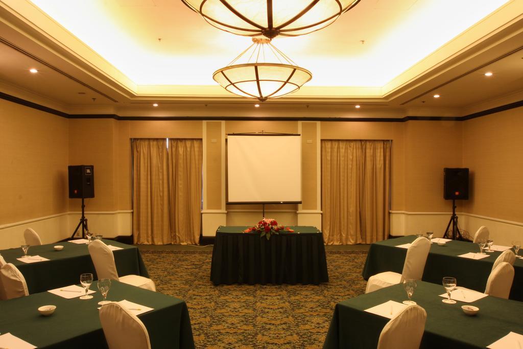 Ruishi Hotel Νταλιάν Εξωτερικό φωτογραφία