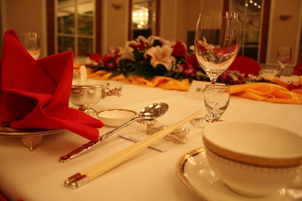 Ruishi Hotel Νταλιάν Εξωτερικό φωτογραφία