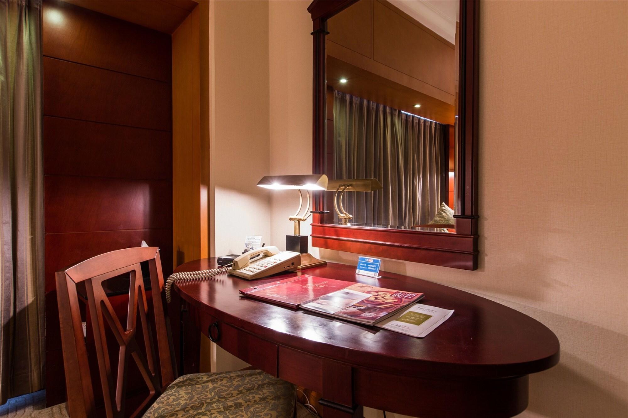 Ruishi Hotel Νταλιάν Εξωτερικό φωτογραφία